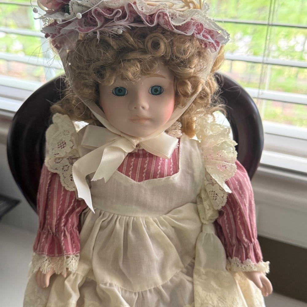 1990 Seymour Mann Porcelain 16"‎ Doll #383 With Teddy Bear